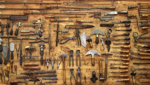 photographer-huub-keulers-old-tools-one-eyeland-1418977214_b